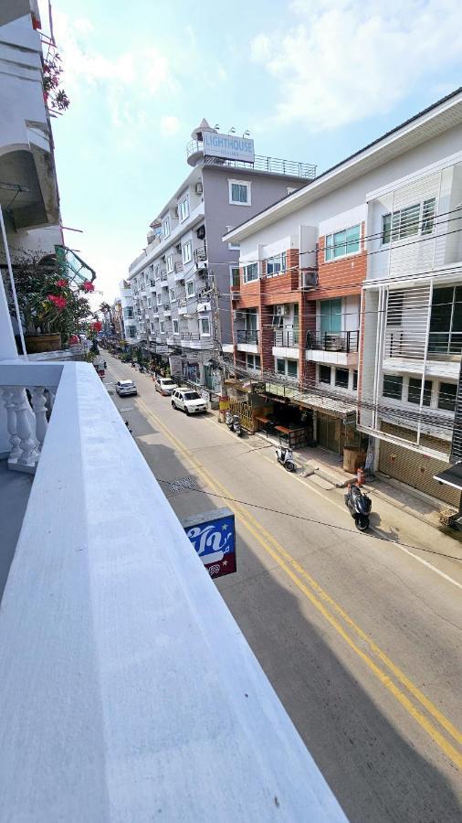 Kaneang Apartment-กันเองอพาร์ทเมนท์ Jomtien Beach Exterior photo
